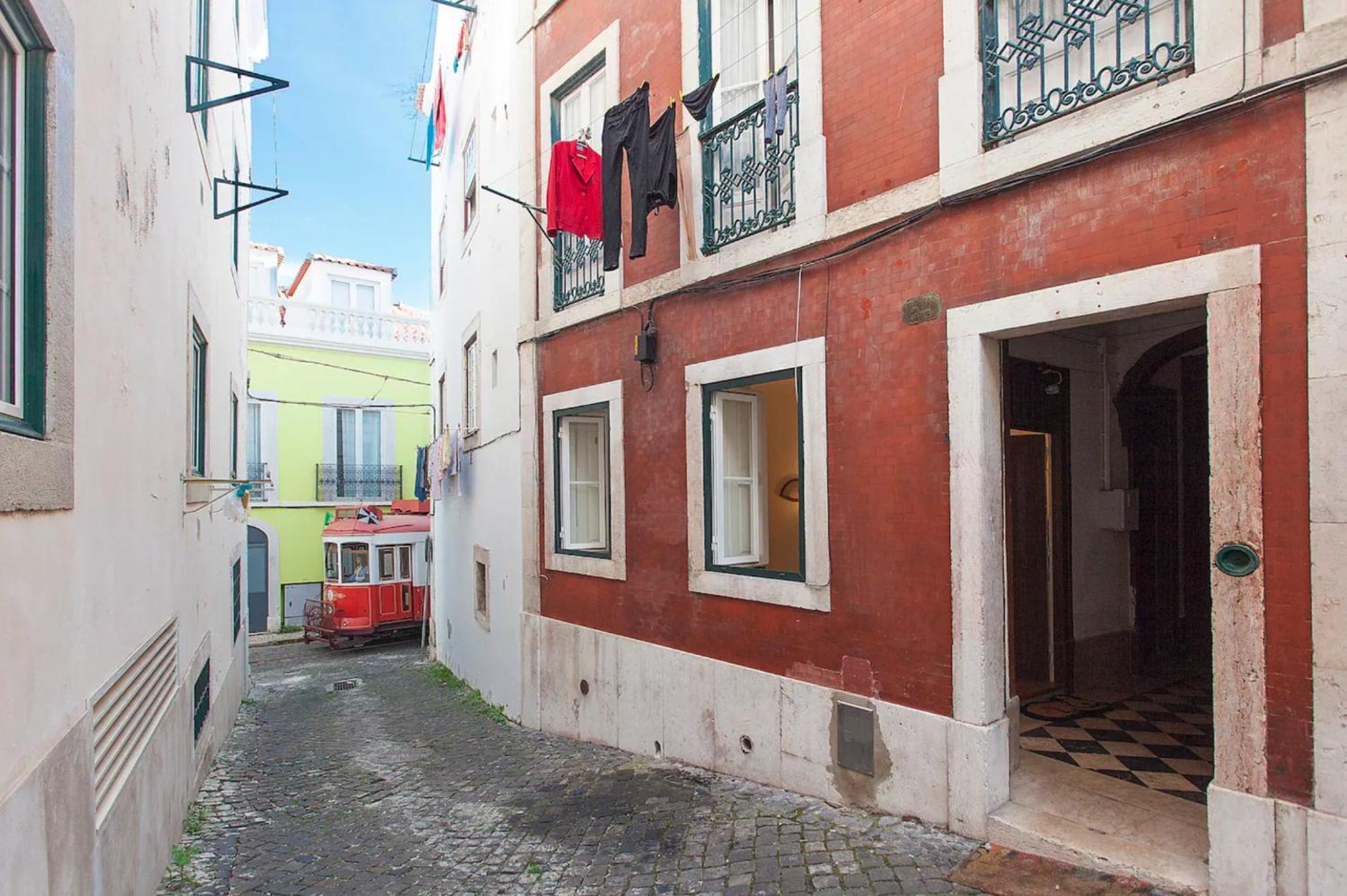 Whome Historical 2-bed Alfama Charm Lejlighed Lisboa